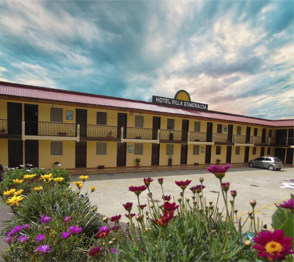 Hotel Y Restaurante Villa Esmeralda Quetzaltenango Exterior foto