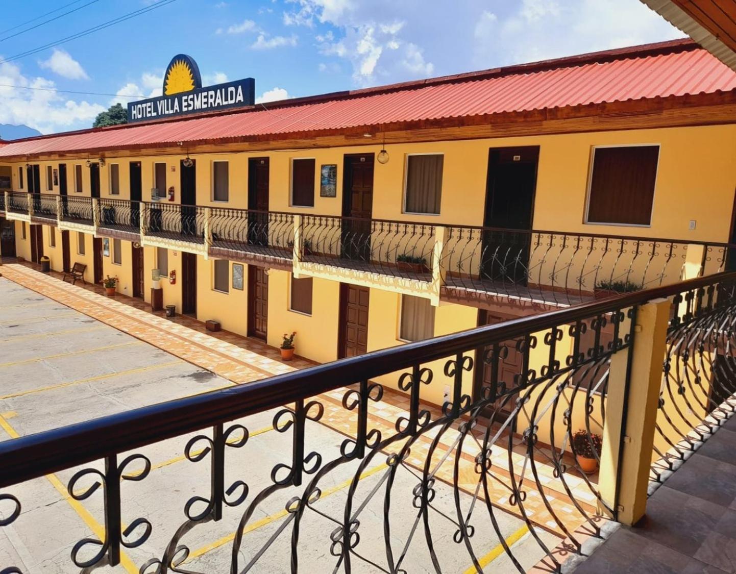 Hotel Y Restaurante Villa Esmeralda Quetzaltenango Exterior foto