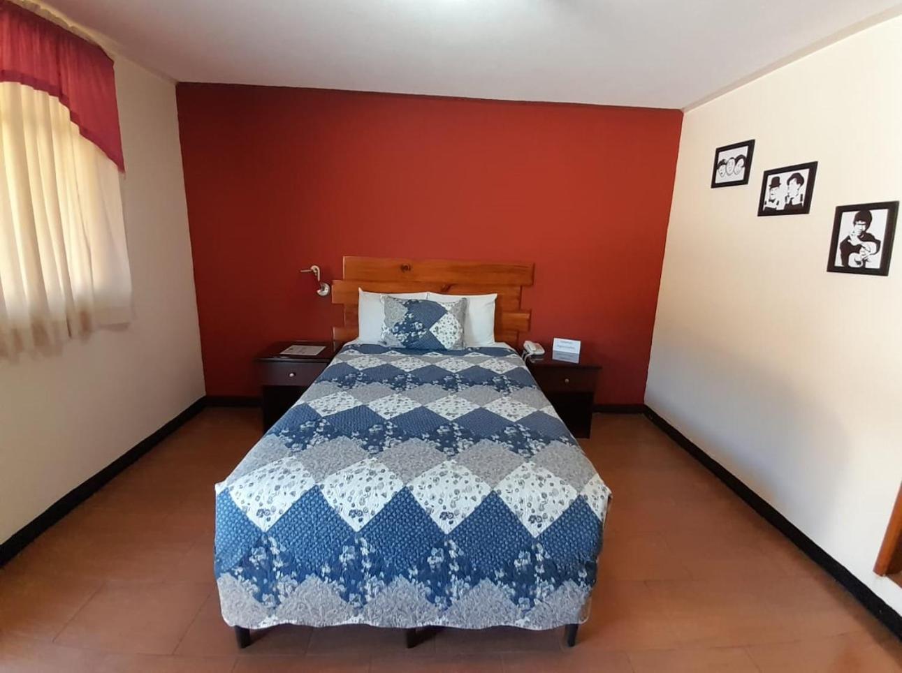 Hotel Y Restaurante Villa Esmeralda Quetzaltenango Exterior foto